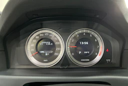 Harmaa Volvo V70 2013 kuva 14.