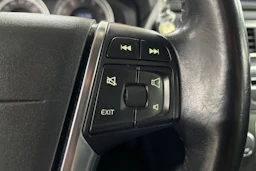 Harmaa Volvo V70 2013 kuva 16.