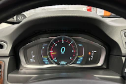 sininen Volvo V70 2014 kuva 20.