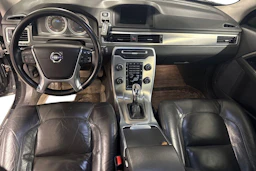 Musta Volvo V70 2013 kuva 7.
