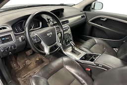 Harmaa Volvo V70 2013 kuva 3.