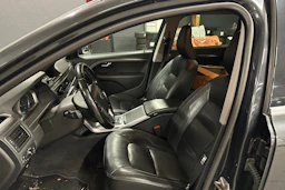 harmaa Volvo V70 2014 kuva 4.