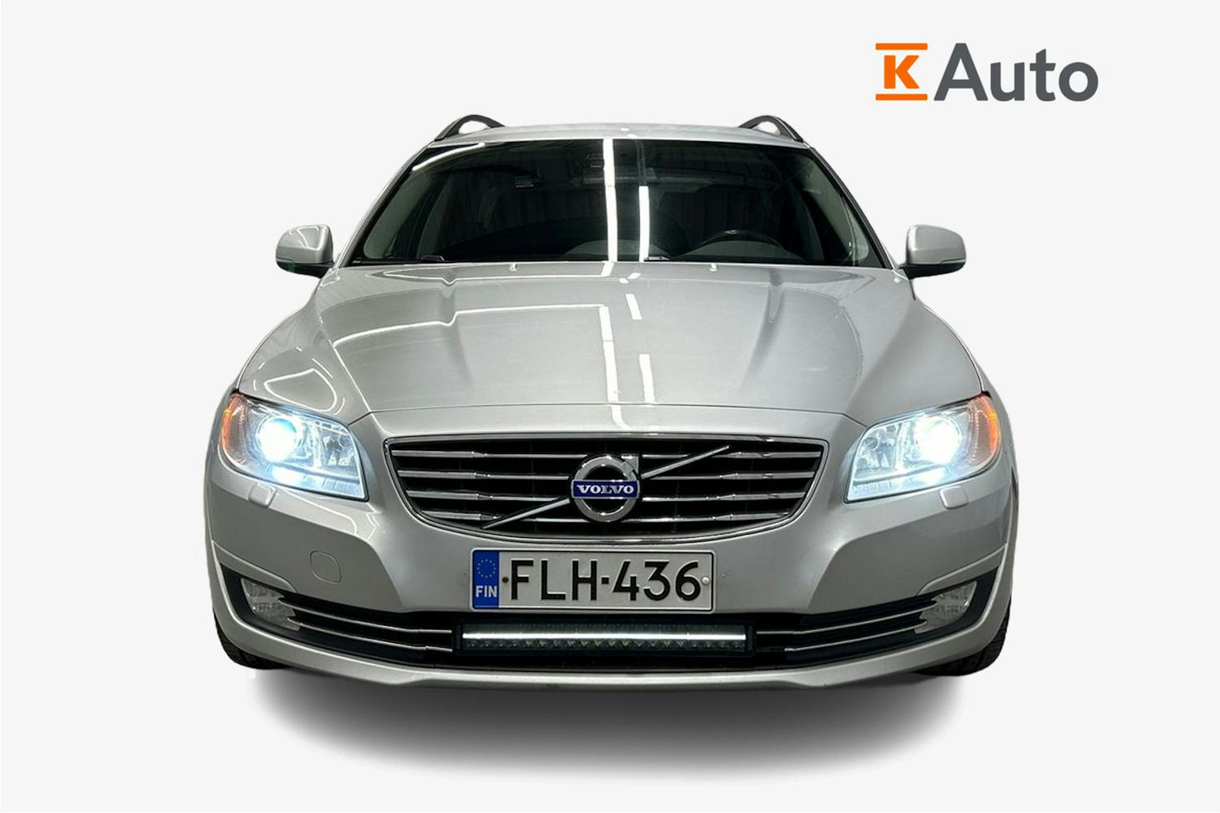 harmaa Volvo V70 2014 kuva 5.