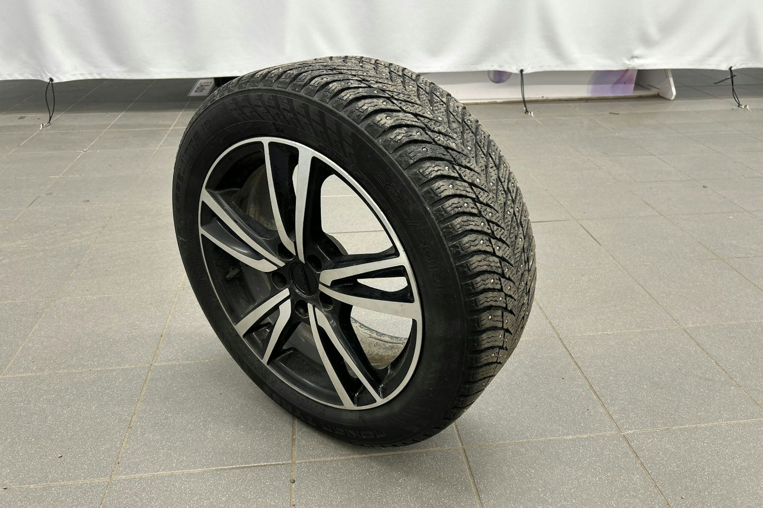 harmaa Volvo V70 2014 kuva 17.