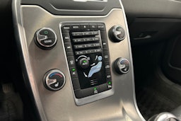 harmaa Volvo V70 2014 kuva 25.