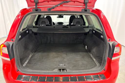 punainen Volvo V70 2014 kuva 11.