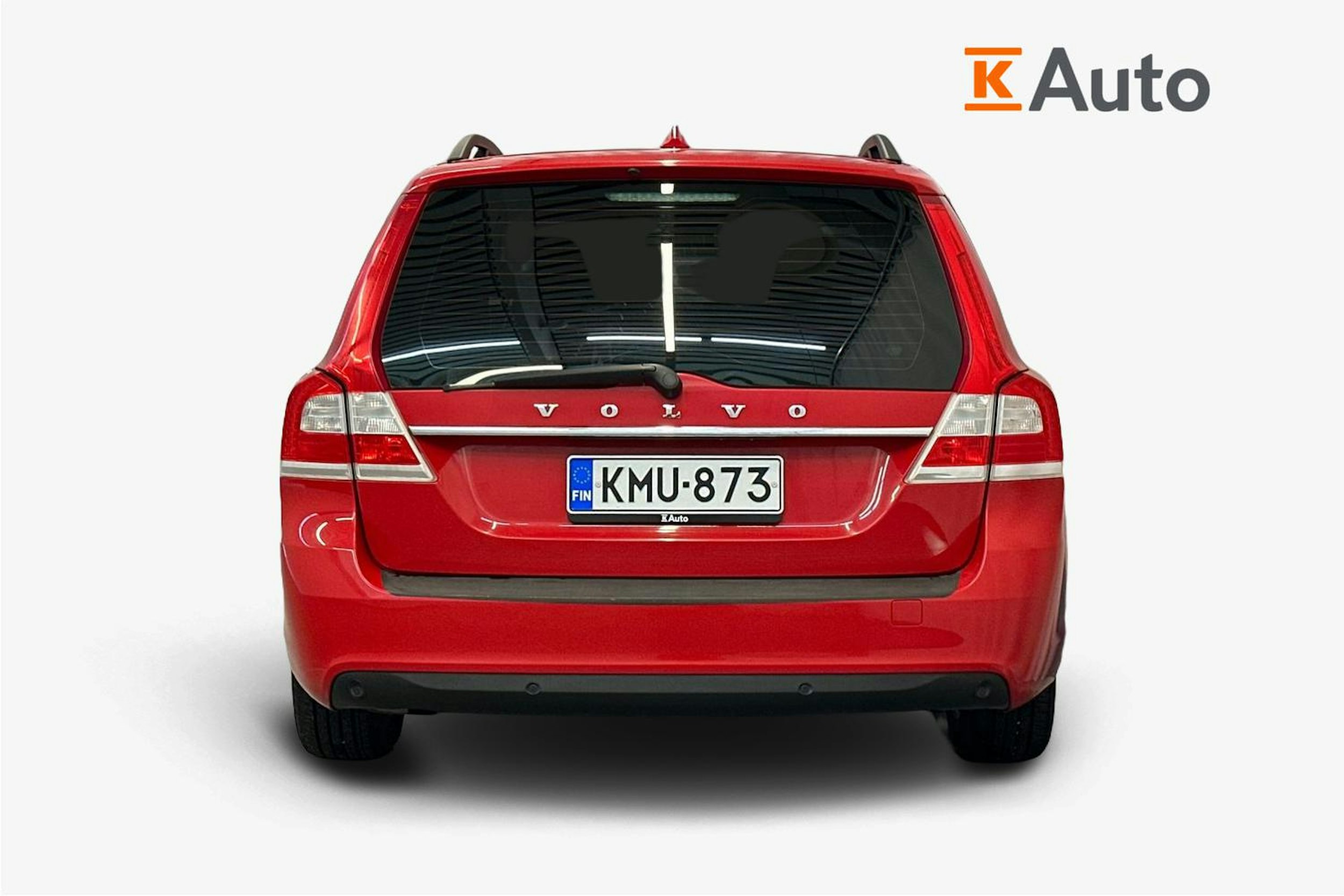 punainen Volvo V70 2014 kuva 3.