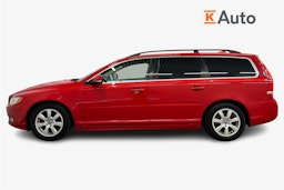 punainen Volvo V70 2014 kuva 6.