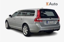 Harmaa Volvo V70 2015 kuva 2.