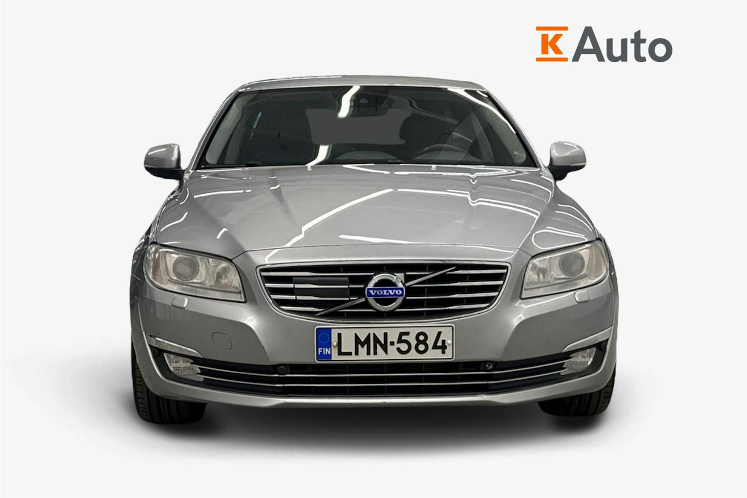 Harmaa Volvo V70 2015 kuva 5.