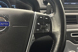 Harmaa Volvo V70 2015 kuva 16.