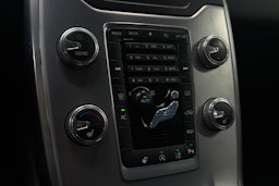 Harmaa Volvo V70 2015 kuva 24.