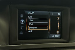Harmaa Volvo V70 2015 kuva 26.