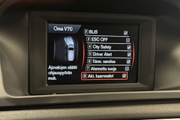 Harmaa Volvo V70 2015 kuva 30.