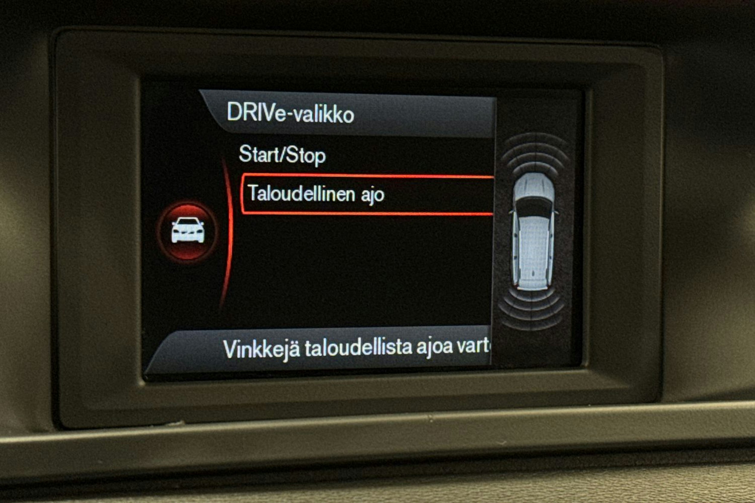 Harmaa Volvo V70 2015 kuva 34.