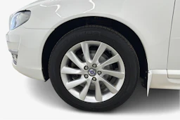 valkoinen Volvo V70 2014 kuva 12.