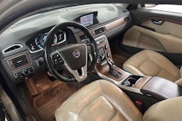 Ruskea (beige) Volvo V70 2014 kuva 3.