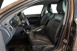 Ruskea (beige) Volvo V70 2014 kuva 6.