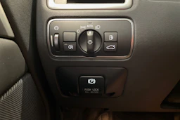 Ruskea (beige) Volvo V70 2014 kuva 15.