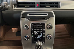 Ruskea (beige) Volvo V70 2014 kuva 22.