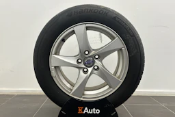 Sininen Volvo V70 2016 kuva 10.