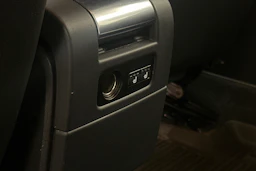 Sininen Volvo V70 2016 kuva 13.