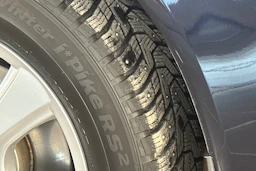 Sininen Volvo V70 2016 kuva 21.