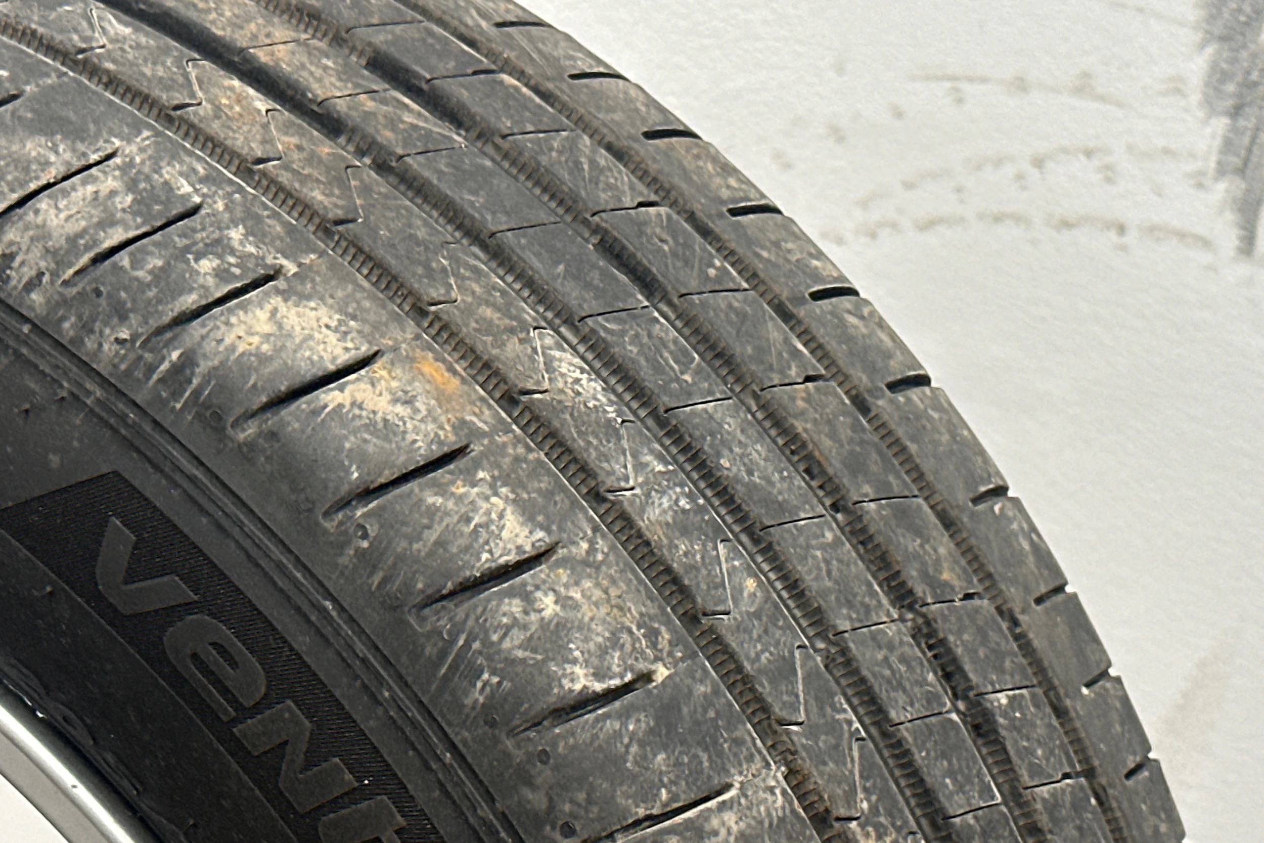 Sininen Volvo V70 2016 kuva 22.