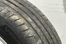 Sininen Volvo V70 2016 kuva 22.