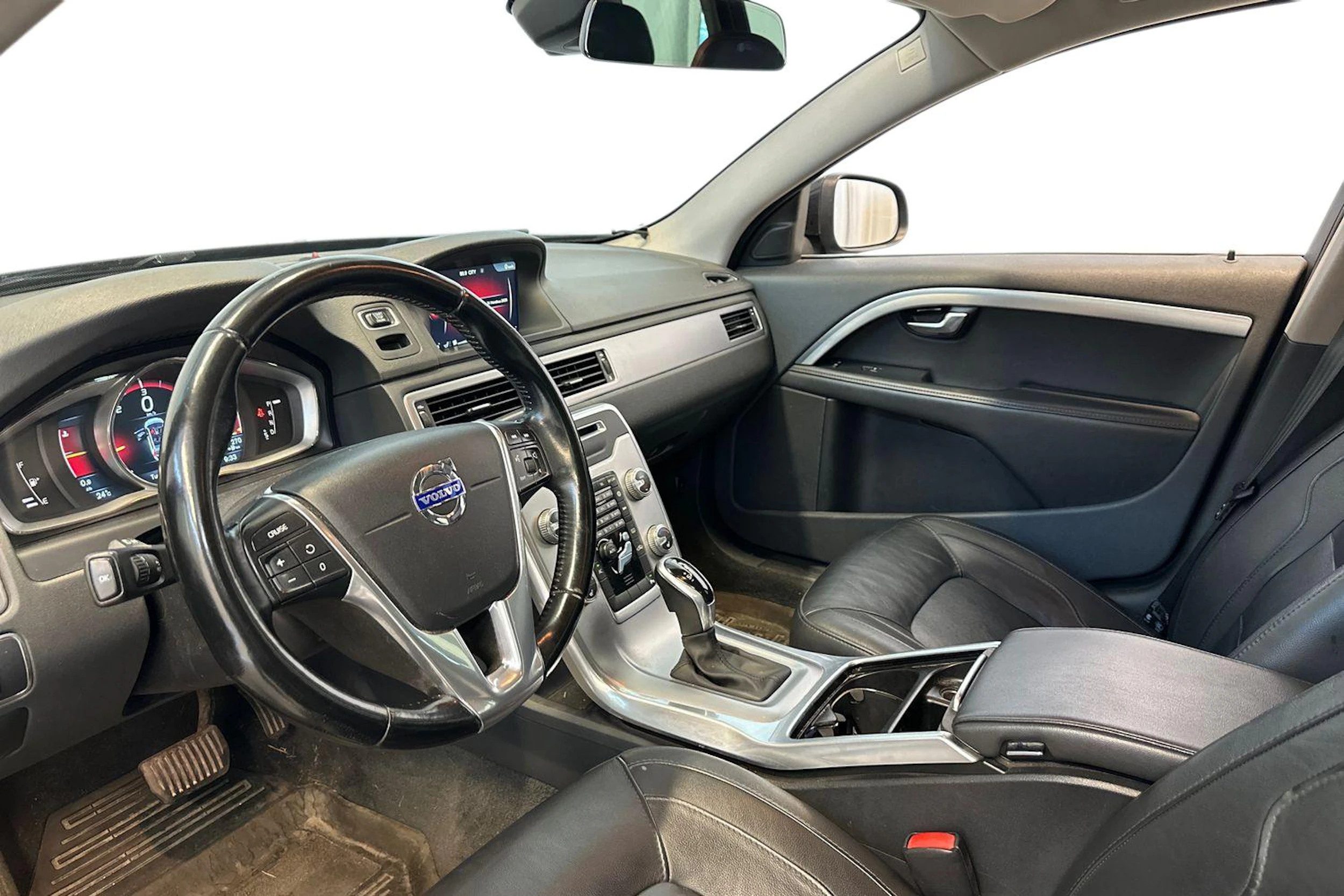 musta Volvo V70 2015 kuva 3.
