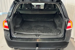 musta Volvo V70 2015 kuva 13.