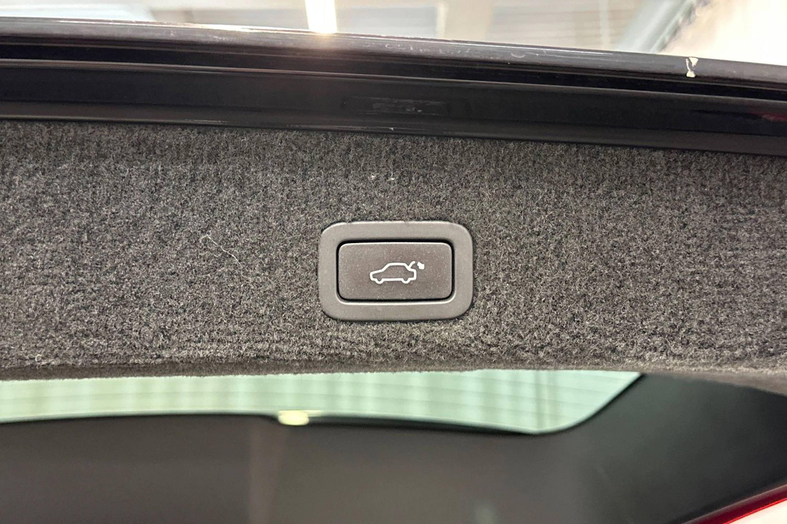 musta Volvo V70 2015 kuva 14.