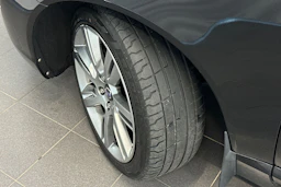 musta Volvo V70 2015 kuva 26.