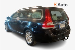 Musta Volvo V70 2015 kuva 2.