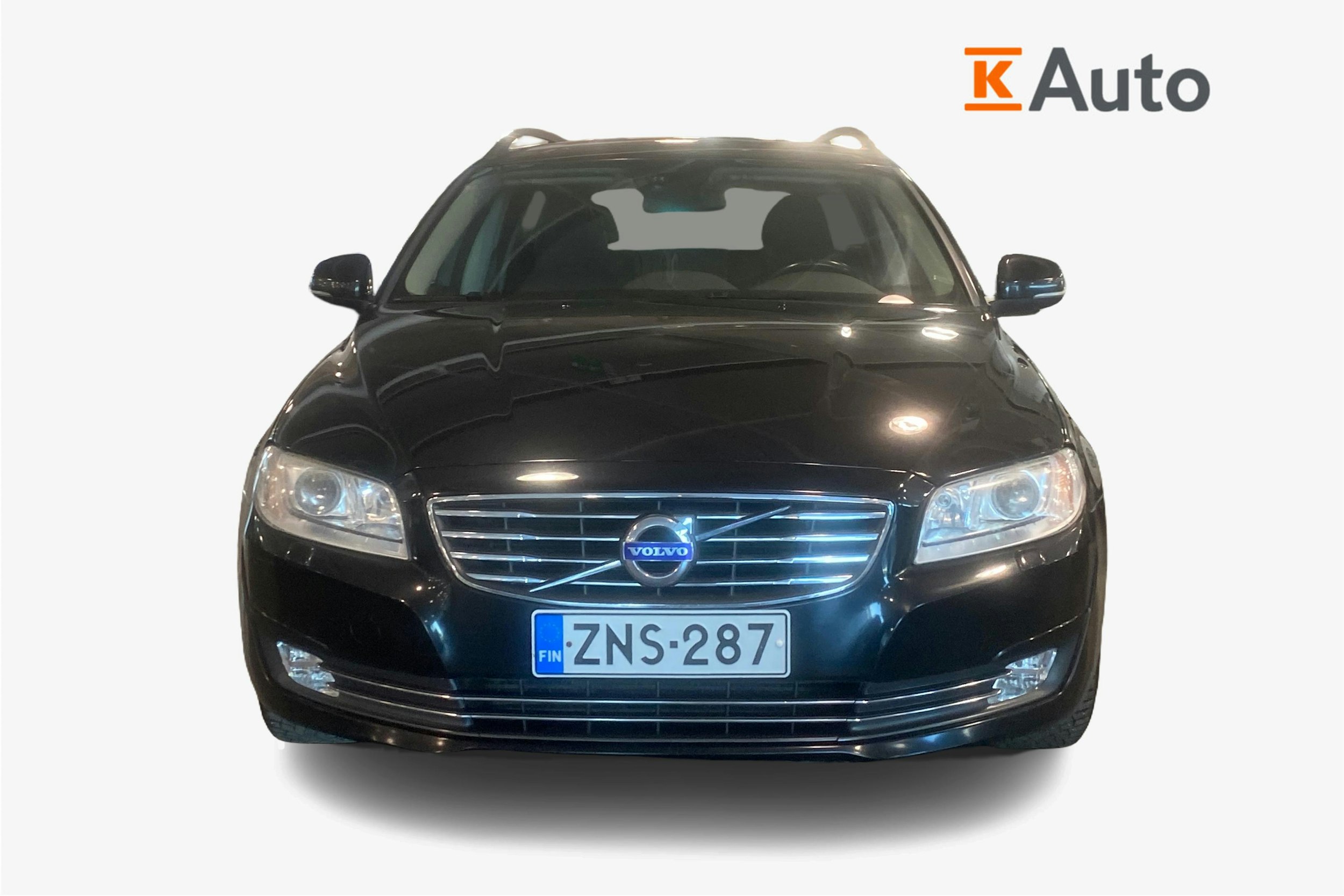 Musta Volvo V70 2015 kuva 5.