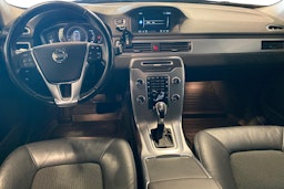 Musta Volvo V70 2015 kuva 9.