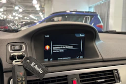Musta Volvo V70 2015 kuva 28.