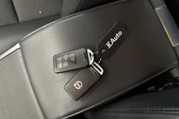 Musta Volvo V70 2015 kuva 31.
