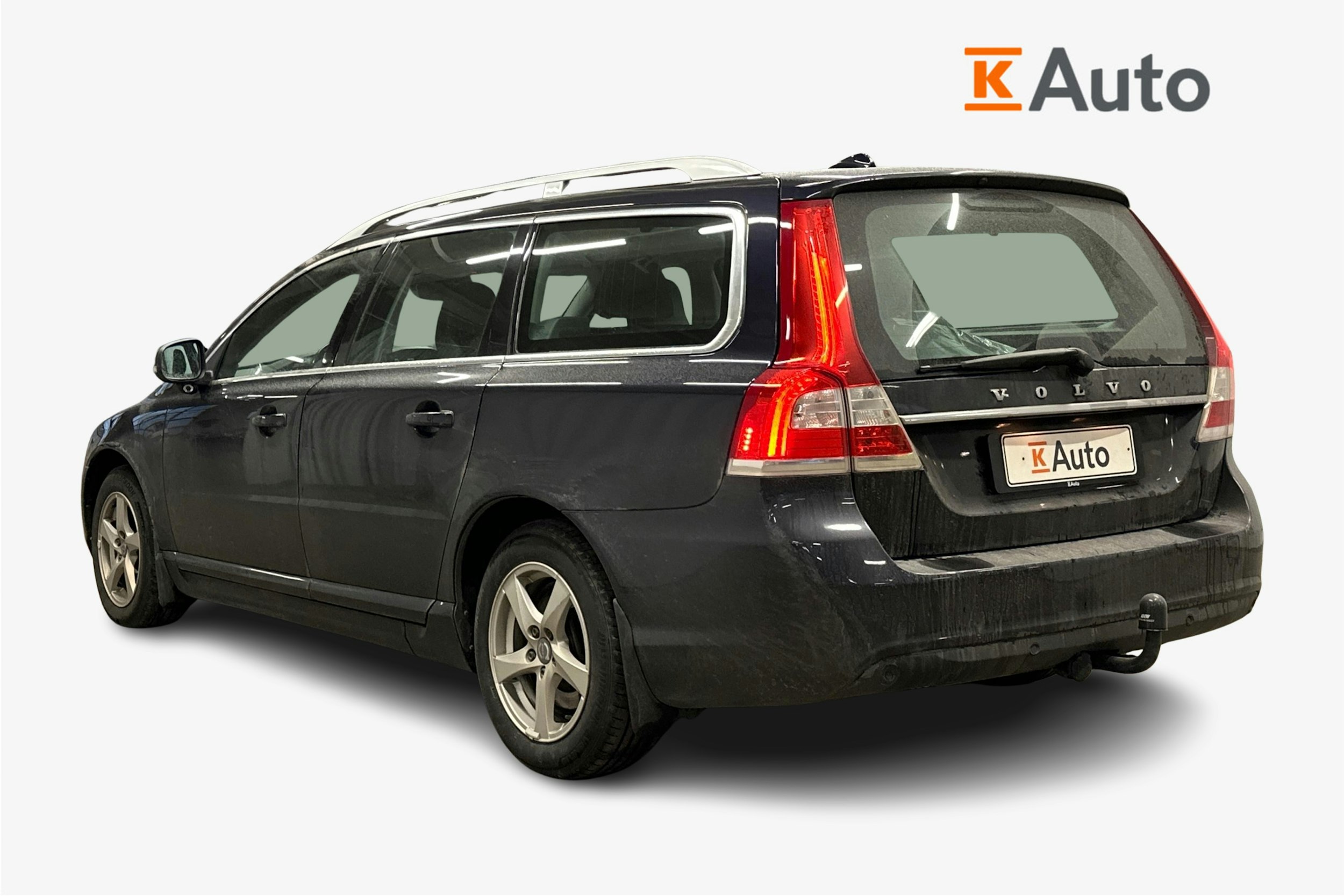 sininen Volvo V70 2016 kuva 2.