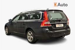 sininen Volvo V70 2016 kuva 2.
