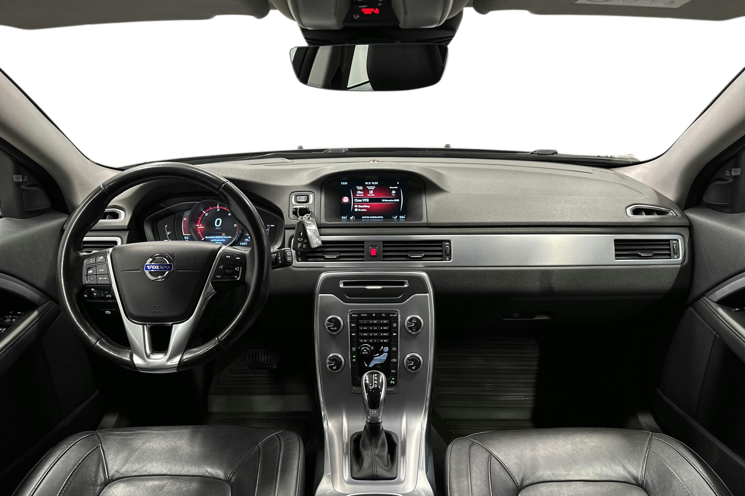 sininen Volvo V70 2016 kuva 9.