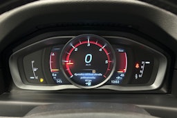 sininen Volvo V70 2016 kuva 22.