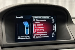 sininen Volvo V70 2016 kuva 23.