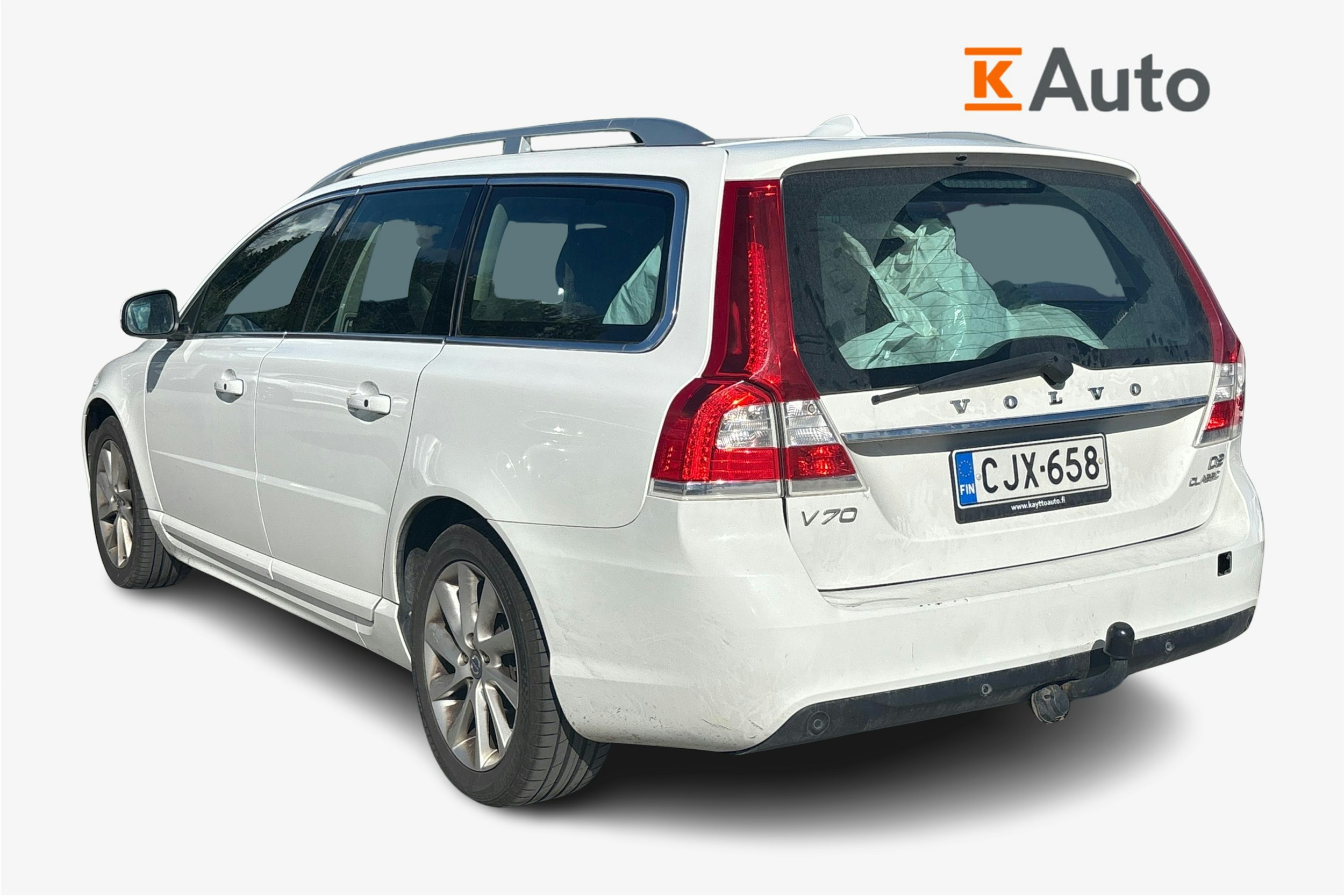 valkoinen Volvo V70 2016 kuva 2.