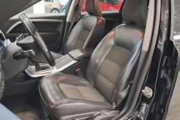 musta Volvo V70 2016 kuva 14.