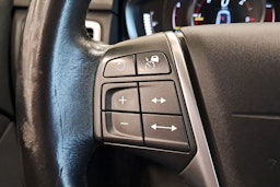 musta Volvo V70 2016 kuva 17.