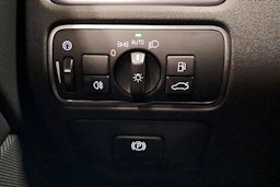 musta Volvo V70 2016 kuva 19.