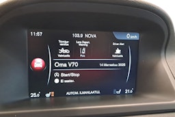 musta Volvo V70 2016 kuva 25.