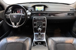 musta Volvo V70 2016 kuva 9.