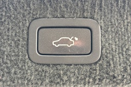 musta Volvo V70 2016 kuva 15.